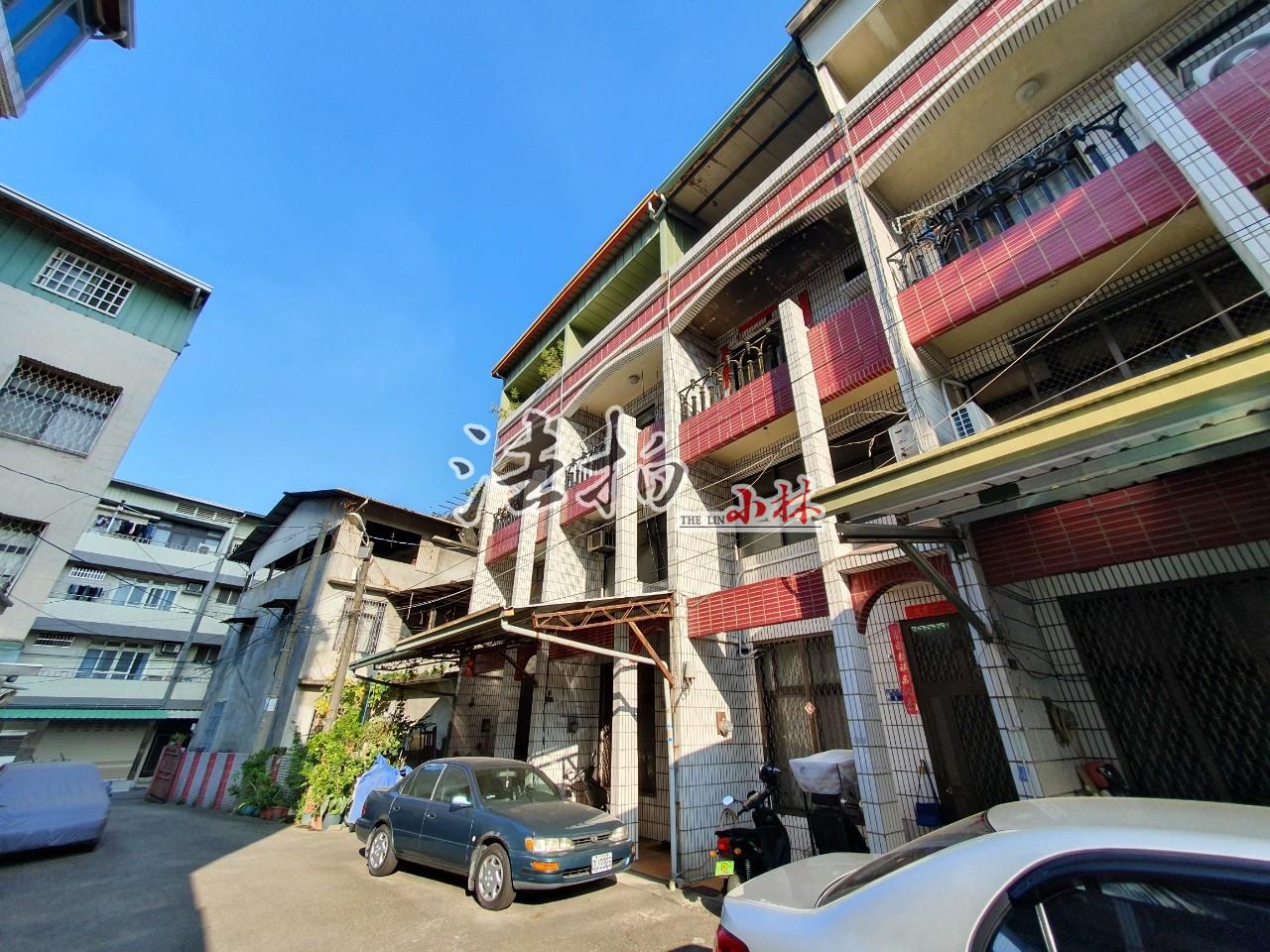 【台中大里】西村路|靜巷挑高三樓透天 – 小林法拍
