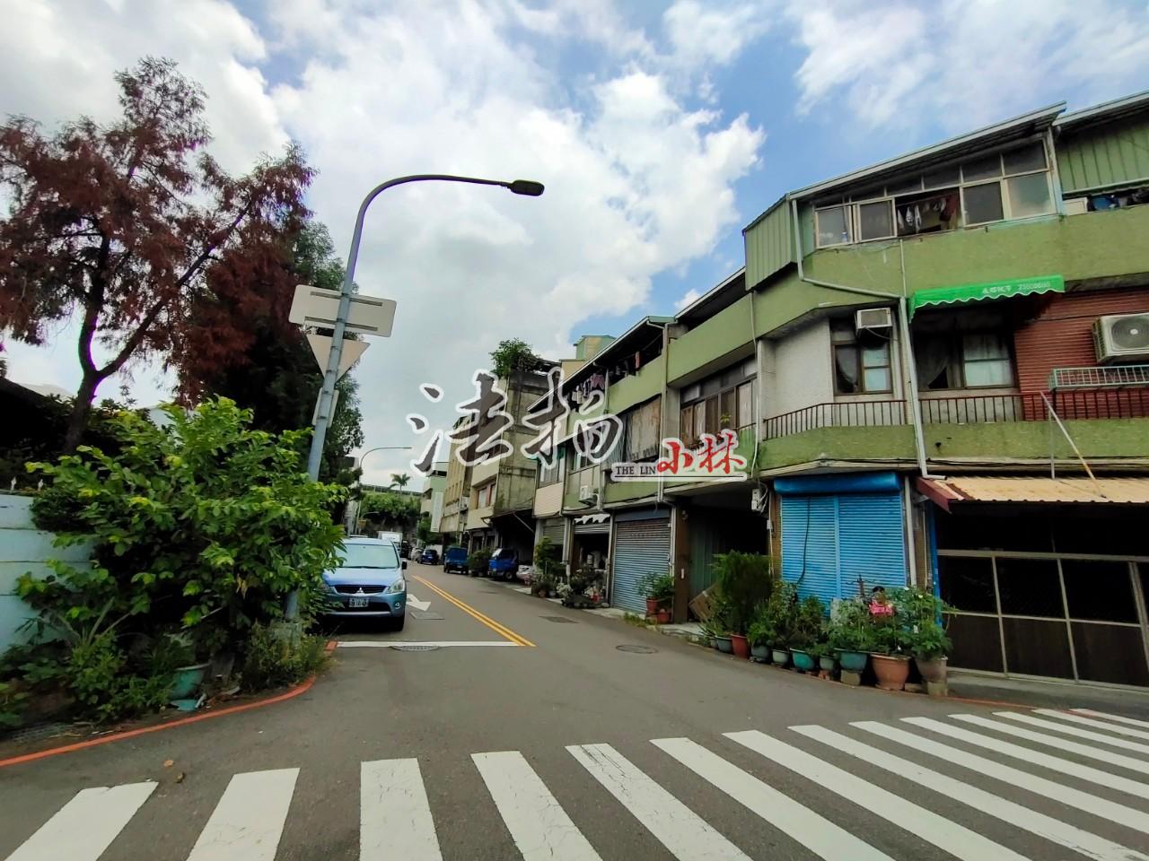台中東區 建中東街 十米大面寬雙透天店面 小林法拍