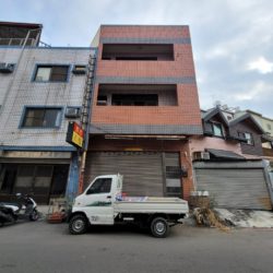 LINE_ALBUM_台中市東區旱溪五街16號_220117_11