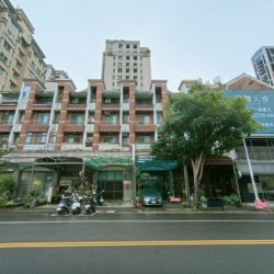 LINE_ALBUM_臺中市南屯區惠文路592之三號_220221_1