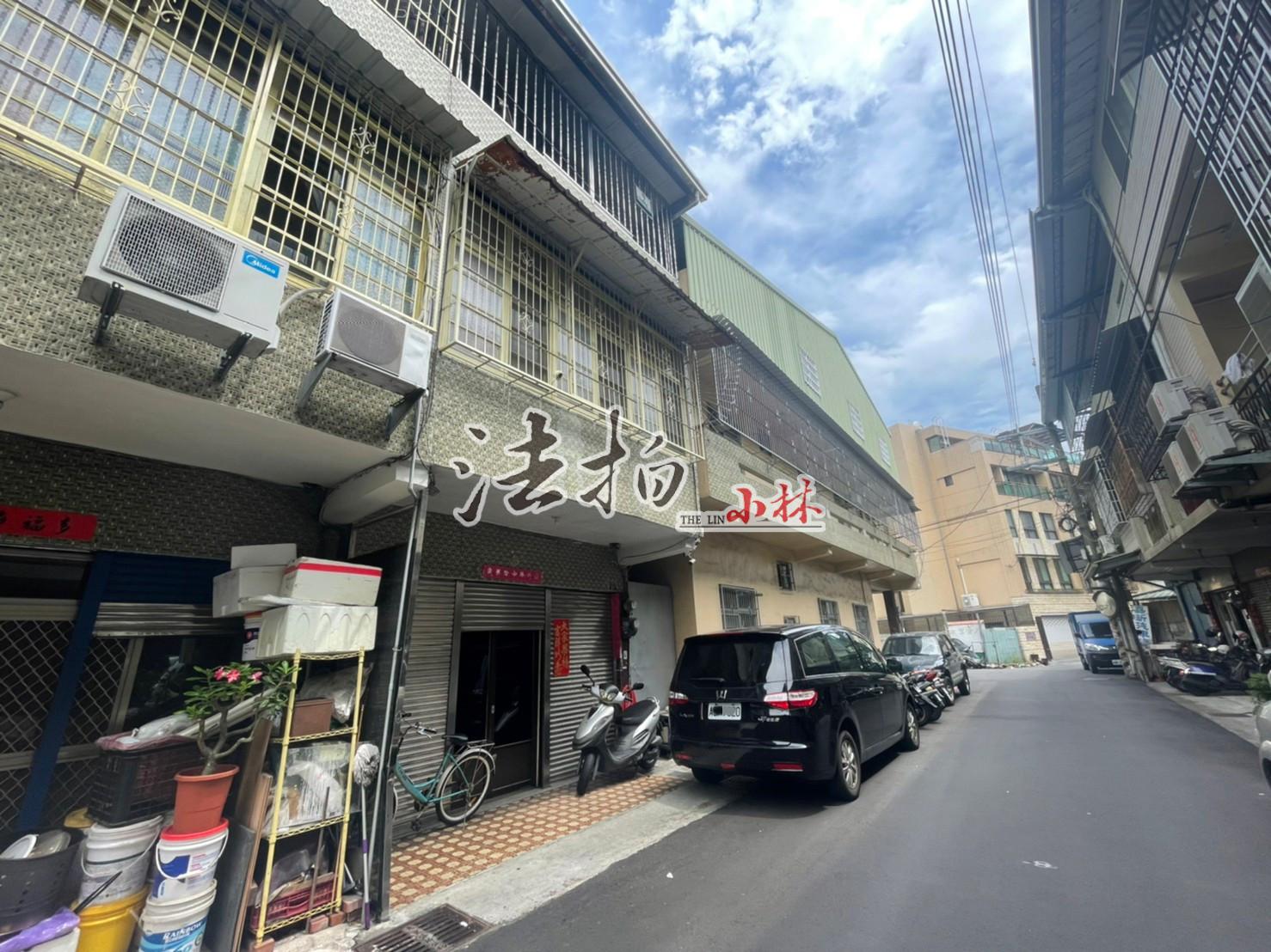 【台中大里】中興路二段│市區靜巷邊間三樓透天 – 小林法拍