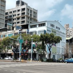 LINE_ALBUM_台中市西屯區台灣大道4段1330號有營業有裝潢_240327_1