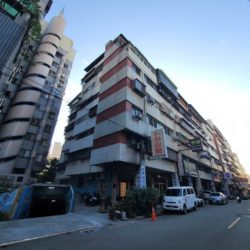LINE_ALBUM_台中市北區梅亭街21號五樓11號_241213_5