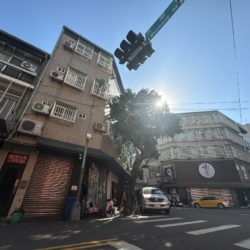 LINE_ALBUM_臺中市北區五常街60號_241217_2