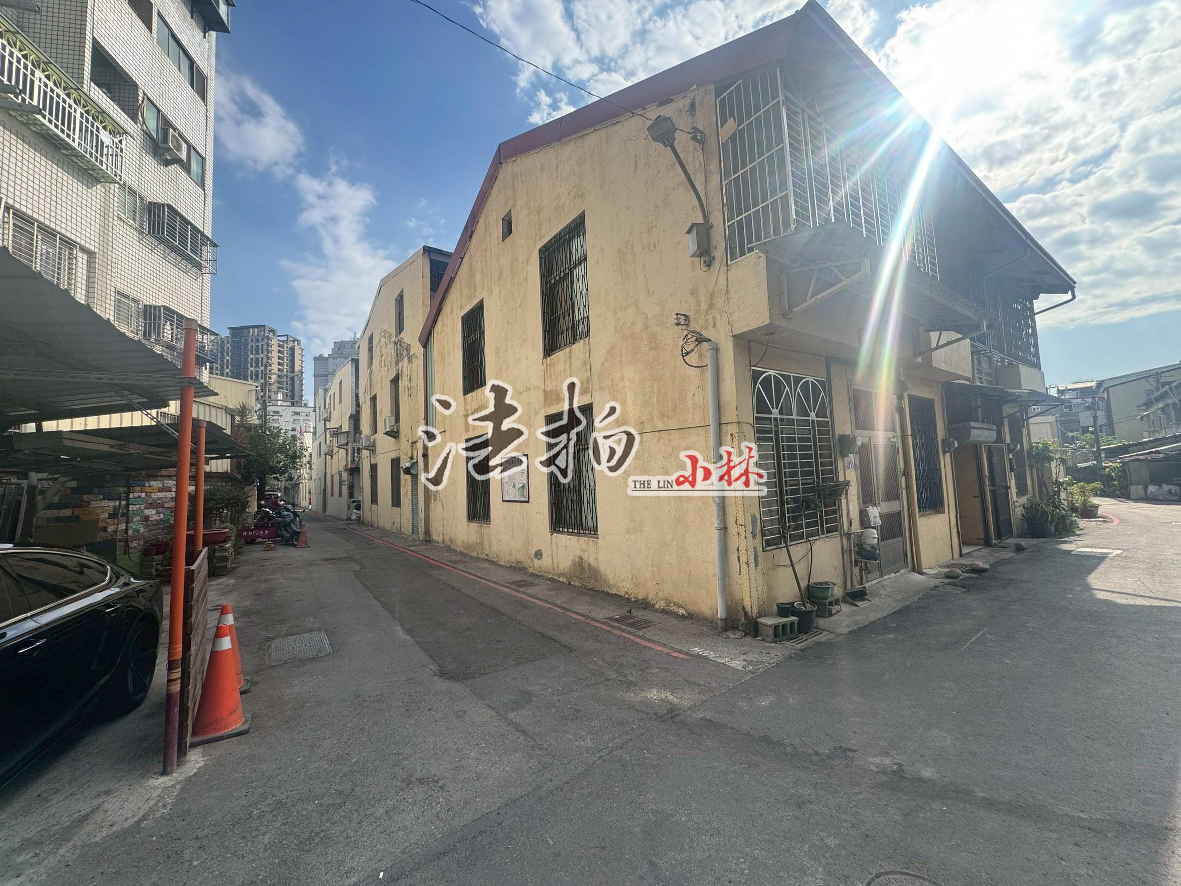 【台中北屯】大連路一段|靜巷邊間大地坪三樓透天 – 小林法拍