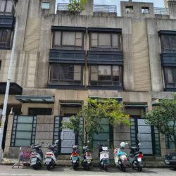 LINE_ALBUM_台中市南屯區大墩六街427號_260904_2_副本